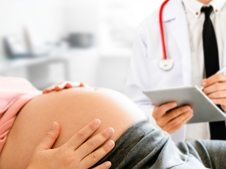 badanie kobiety w ciąży
